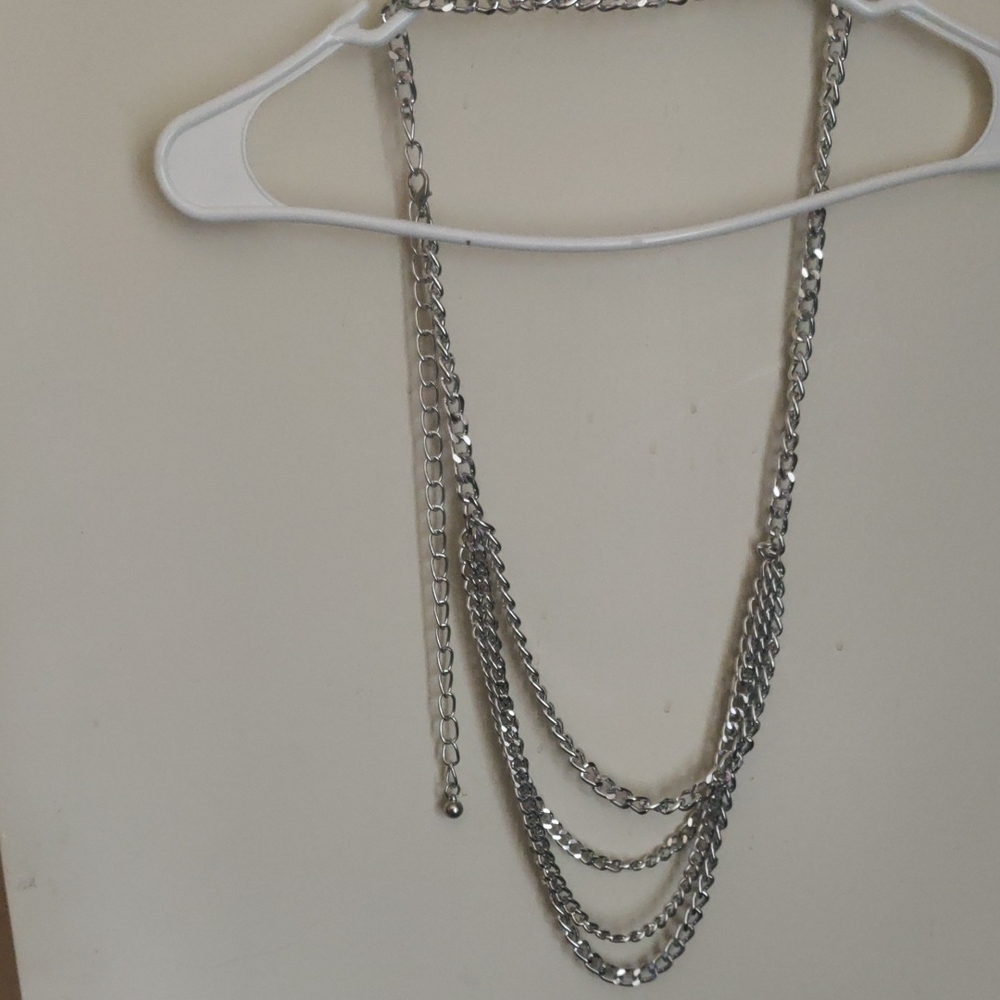 Elegant Silver Chain Necklace